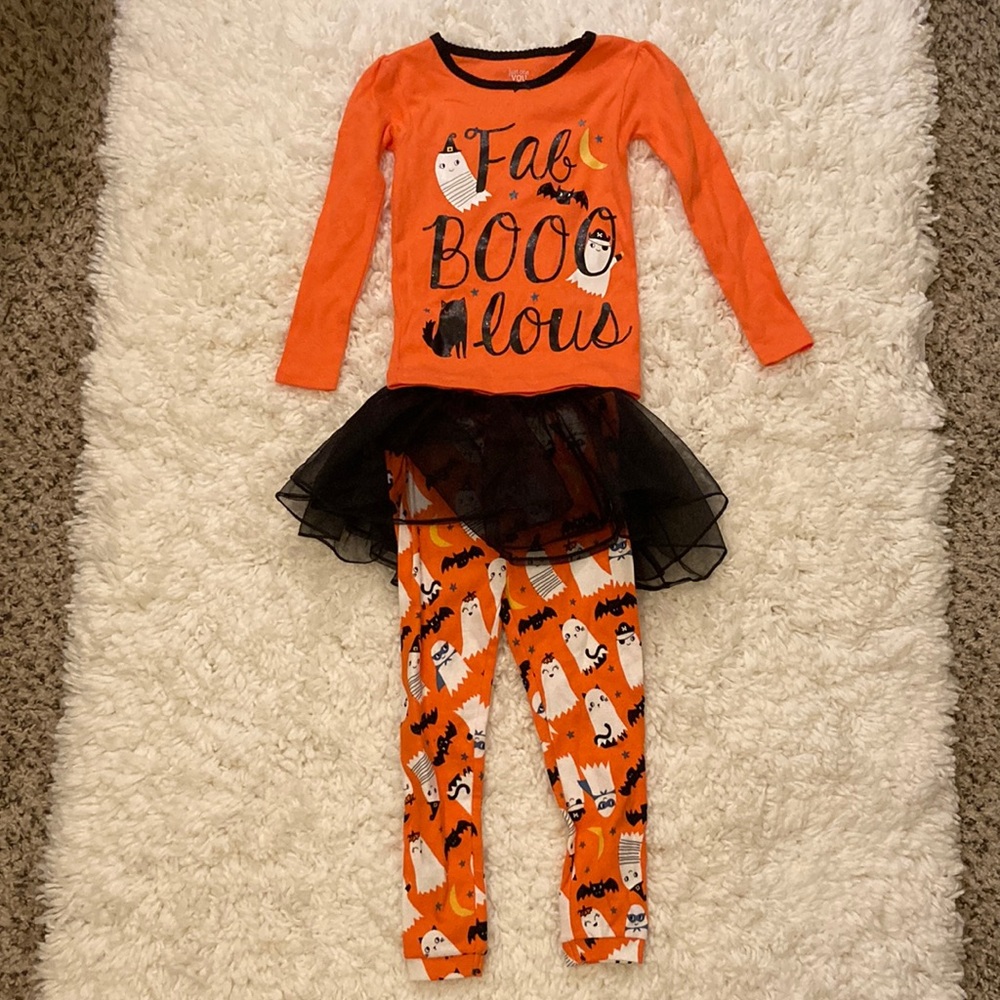 Girl’s Halloween Outfit